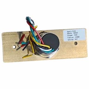 Iebūvējama bezkontakta izejas poga, 12 V DC, NO/NC/COM