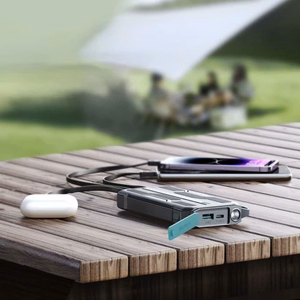 Portatīvais lādētājs Joyroom JR-L016 melns 10000mAh (PD / QC3.0) + integrēts 3in1 kabelis