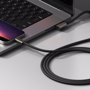 Ringke 3.2 gen. 2x2 USB-C, PD 3.1 240W 2m leņķveida kabelis - melns