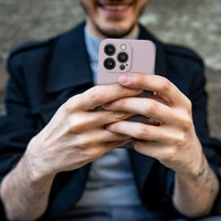 SILICONE MAG COVER viedtālruņa apvalks saderīgs ar Magnētisko IPHONE 16e rozā