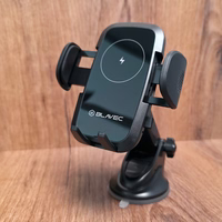 Blavec Car turētājs BHC-03 15W with induction charging to windshield (BHC03-WIB) melns