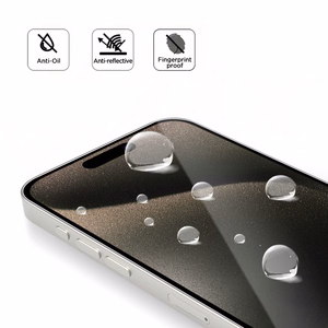 Vmax rūdīts stikls 2,5D Normal Clear Glass priekš iPhone 15 Pro 6,1";