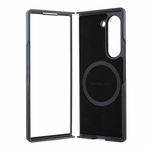 Mercedes Leather Wood Imitation MagSafe viedtālruņa apvalks Samsung Galaxy Z Fold 6 - melns