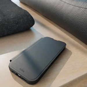 Puro Book Mag magnētiskais ādas viedtālruņa apvalks ar atloku un kartes nodalījumu iPhone 16 - melns