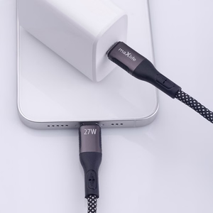 Maxlife MXUC-11 magnētiskais kabelis USB-C - Lightning 1,0 m 27W melns neilons