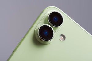 Forcell Premium rūdīts kameras lēcas stikls – iPhone 13 Pro / 13 Pro Max, zaļš (Alpine Green)