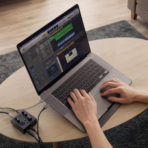 Spigen SlimFold LD201-S8 klēpjdatora statīvs, pelēks