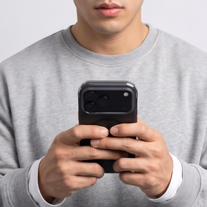 Tech-Protect MagAir MagSafe CC vāciņš modelim iPhone 18 Pro / 17 Pro – matēti melns