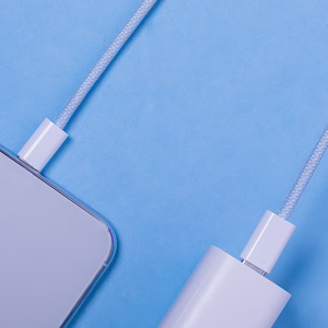 Maxlife MXUC-06 kabelis USB-C - USB-C 1,0 m 20W zils neilons