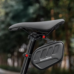 Rockbros C61 velosipēda sēdekļa soma ar viedo aizmugurējo lukturi 0.45L - melna