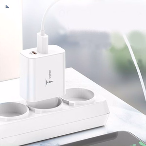 SIENAS LĀDĒTĀJS T-PHOX SPEEDY USB-C 20W/USB 18W PD QC + KABELIS LIGHTNING 1M BALTS