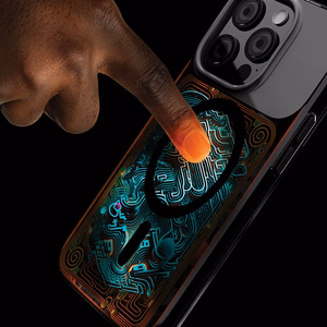 STM Reveal Warm MagSafe vāciņš ierīcei iPhone 15 Pro Max, “Black Realm” krāsā