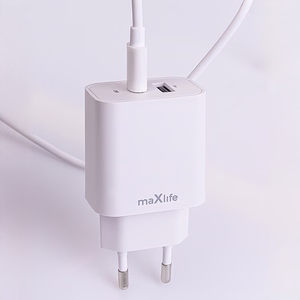 Maxlife MXTC-06-20AC PD QC lādētājs 1x USB-C 1x USB 20W balts + USB-C - USB-C kabelis 20W