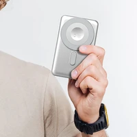 Dudao K29 10000mAh PD 20W Magnētiskā portatīvais lādētājs ar metāla apvalku, statīvu un iebūvētiem USB-C/Lightning kabeļiem - sudraba