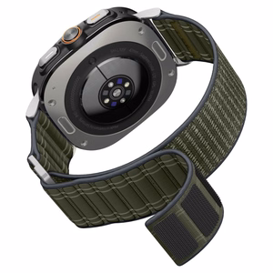 Spigen WBF0 ремешок для Samsung Galaxy Watch Ultra 47mm — зеленый