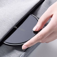 Blavec indukcijas lādētājs BQI-07 Qi 15W UniCharge (BQI07-QIB) melns stikls