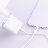 Maxlife MXTC-06-20AC PD QC lādētājs 1x USB-C 1x USB 20W balts + USB-C - Lightning kabelis 20W