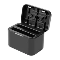 Uzlādes kārba baterijām un atmiņas kartēm PULUZ Insta360 X4 kamerai (melna)