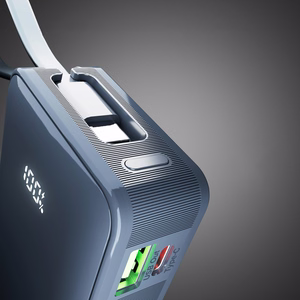 Внешний аккумулятор SBS 10000 mAh 20W со встроенным кабелем USB-C и цифровым дисплеем - тёмно-серый