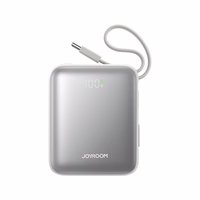 Joyroom JR-PBF27 10000mAh 22.5W portatīvais lādētājs ar iebūvētiem USB-C un Lightning kabeļiem - balta