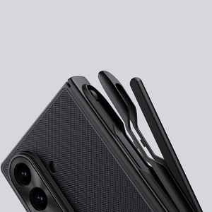Nillkin Super Frosted Shield Fold Magnētiskais viedtālruņa apvalks priekš Samsung Galaxy Z Fold 7, saderīgs ar MagSafe, ar S Pen Space - melns