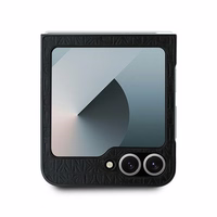 DKNY Viedtālruņa apvalks Samsung Galaxy Z Flip6 ar atkārtojošu Stack Logo dizainu – melns