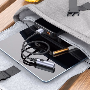 Adapteris USB A uz auto piepīpētāju Hoco 0,3 m UA30 melns