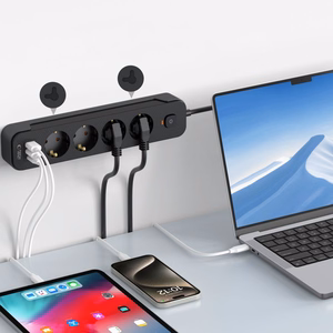 TECH-PROTECT PCL4X3 PAGARINĀTĀJS 2 USB & 1 TYPE-C & 4 LIGZDU 200CM MELNS
