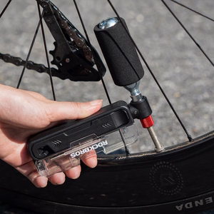 Rockbros Multitool velosipēda instrumentu komplekts ar CO2 pumpi un sprūdrata atslēgu, melns