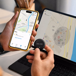 Melns Blavec BTG-02 Bluetooth priekšmetu izsekotājs ar atslēgu gredzenu Apple un Android ierīcēm (BTBTG02-B)