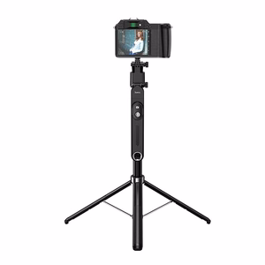 Selfija nūja-statīvs Hoco tripod ar bezvadu pulti rotējošs 360 grādu ar automātisku sejas izsekošanu K32 melns