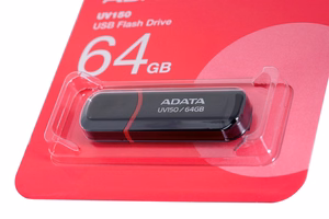 USB zibatmiņa USB3.1 64GB melna Adata UV150