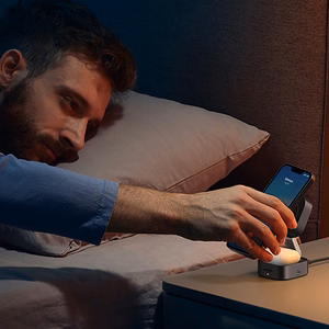 Ugreen W702 3in1 indukcijas lādētājs ar MagSafe / Qi2 un USB-C telefonam / austiņām melns