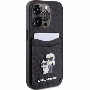 Karl Lagerfeld Saffiano karšu slotiņa Karl&Choupette metāla piespraude apvalks iPhone 15 Pro - melns