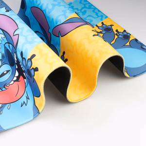 Disney Stitch XXL spēļu un galda paklājs, 80 × 35 cm