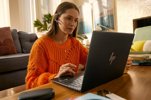 HP Poly Voyager Legend 30 austiņas