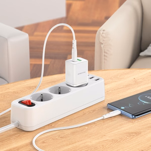 Borofone Sienas lādētājs BN7 - USB + Type C - QC 3.0 PD 20W balts