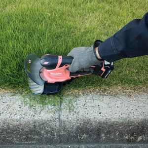 Makita UM600DSAP – akumulatora zāles un krūmu šķēres, 12 V