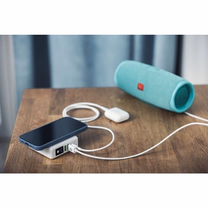 FORCELL F-ENERGY daudzfunkcionālais lādētājs 15W 4in1 ar USB/USB-C pieslēgvietu, portatīvo lādētāju 8000mAh un bezvadu uzlādi