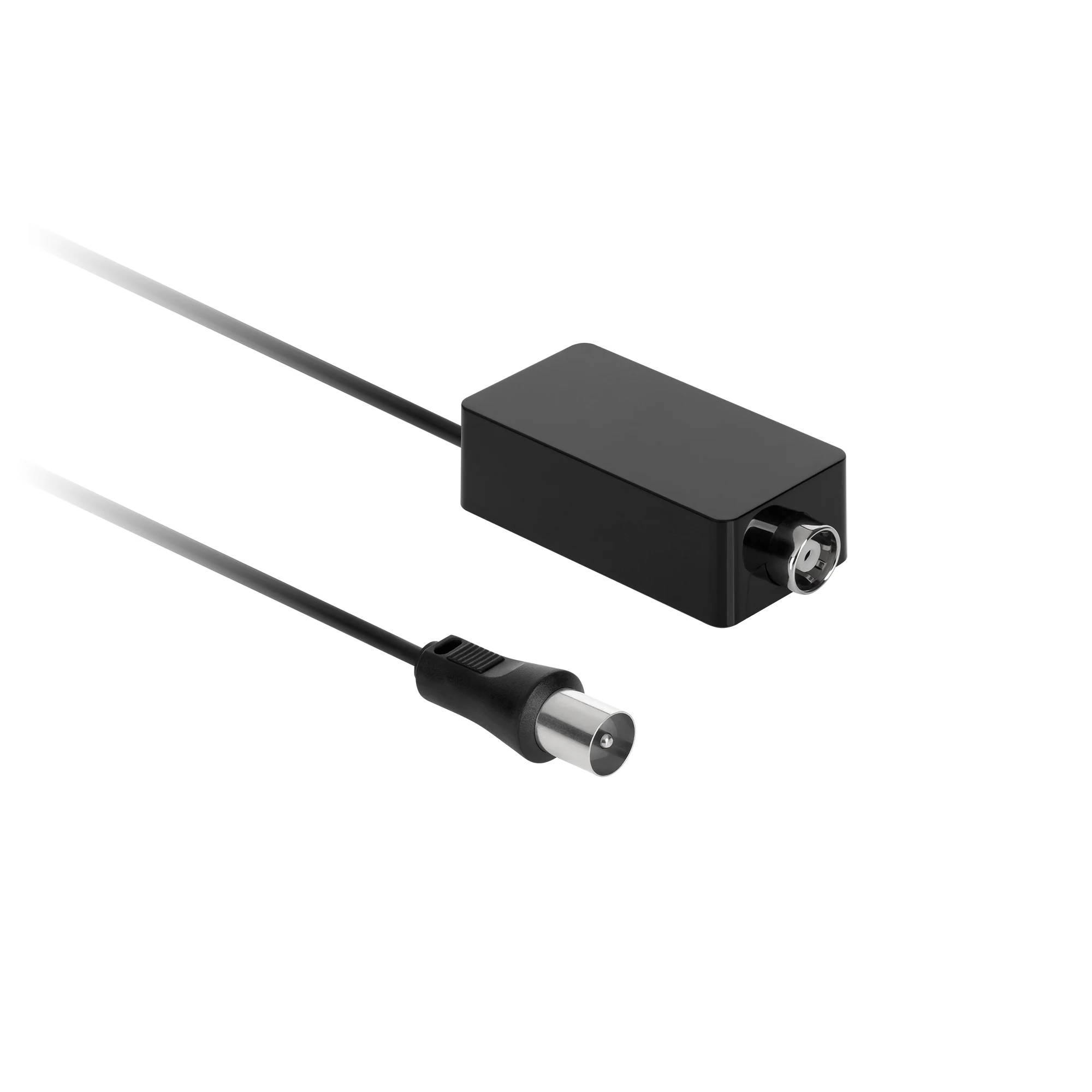 Melns Cabletech antenas pastiprinātājs ar koaksiālajiem vadiem abos galos