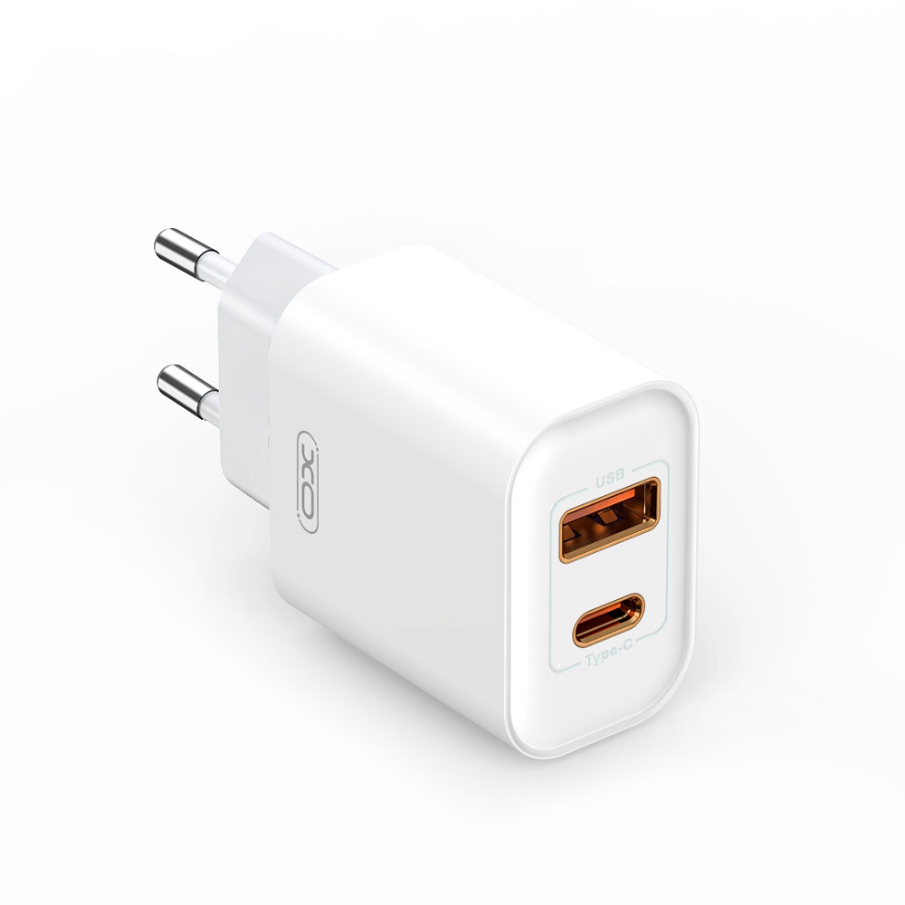 XO sienas lādētājs CE12 PD QC 3.0 20W 1x USB 1x USB-C balts