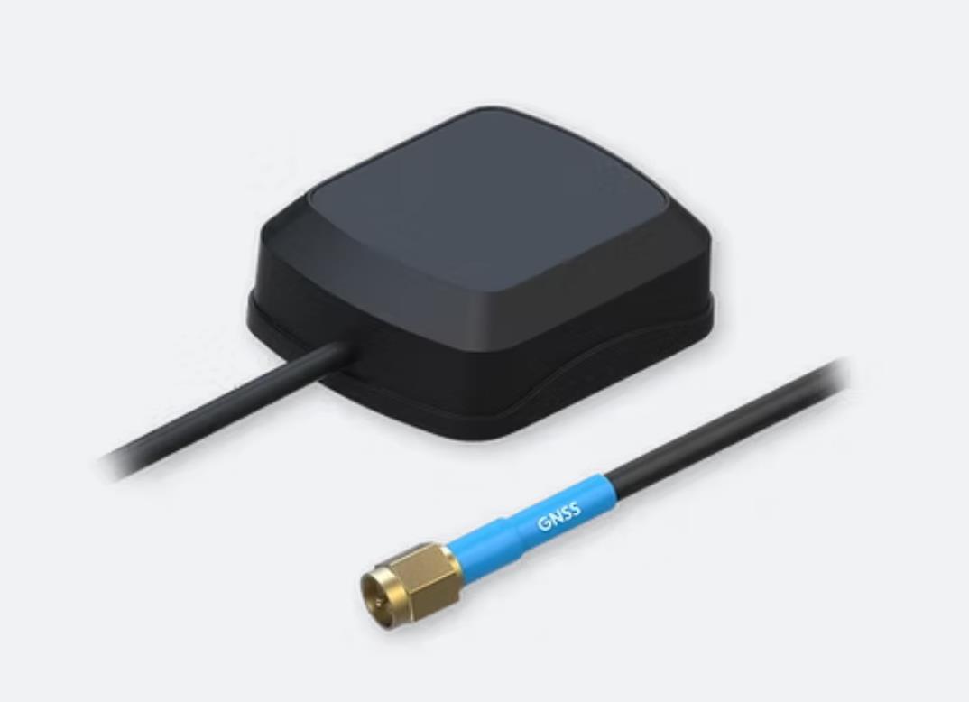 Teltonika PR1KSG30 līmējama GNSS antena SMA