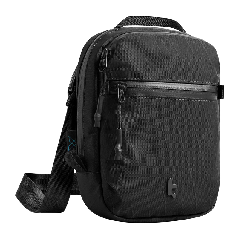 TOMTOC Aviator-T37 ceļojumu soma ar plecu siksnu X-Pac 1.3L (melna)