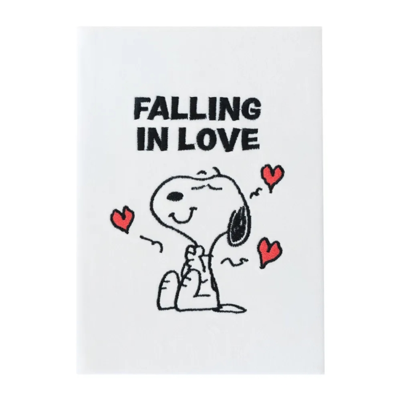 Snoopy Love Season A5 piezīmju grāmatiņa ar plīša vāku