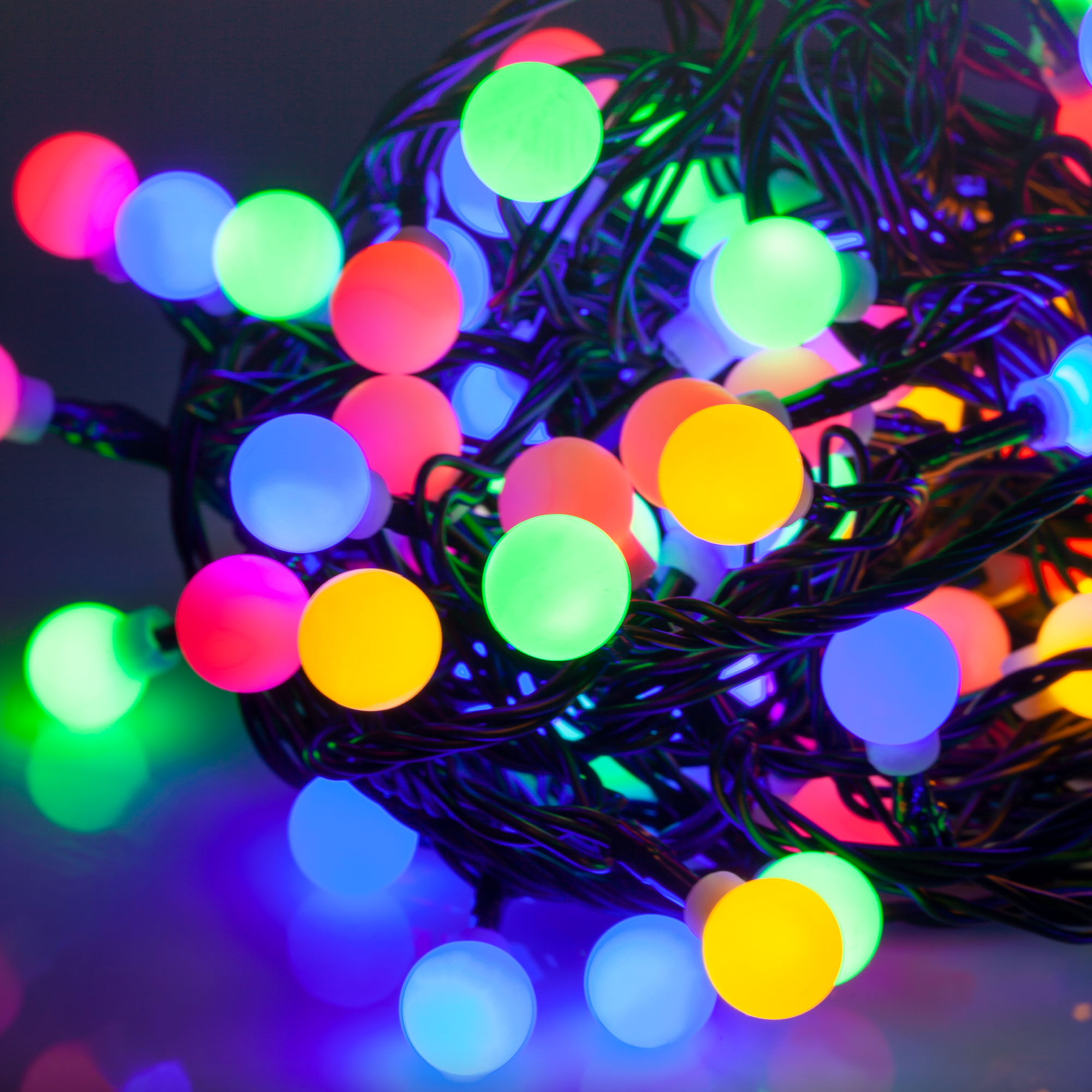 Rebel āra LED Ziemassvētku lampiņas, 10 m, RGB, maināmi gaismas režīmi